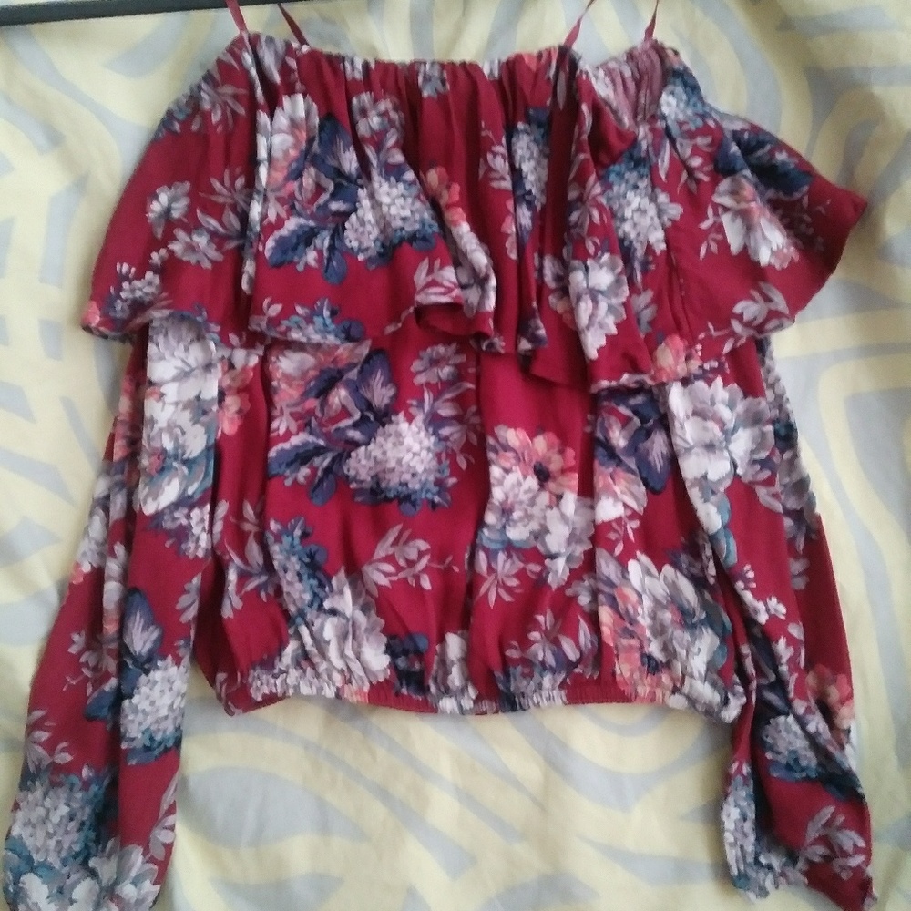 2 Tops - Picture 3 of 5